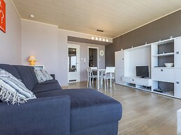 Cosy Renovated Flat on the Seafront