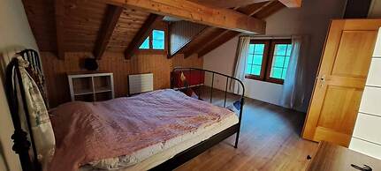 Alpine Chalet With Mountain Views & Tranquillity