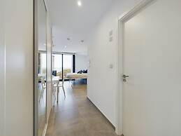 E1 18th Floor Studios, Sea & Beach Views