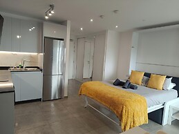 E1 Spacious Studios, Sea and Beach Views, High Floor