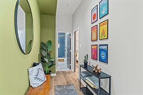 Old City 2 BR  Near Historic Sites