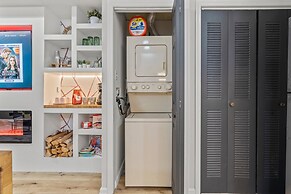 Old City 2 BR  Near Historic Sites