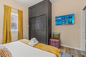 Old City 2 BR  Near Historic Sites