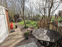 Yewberrie Yurt