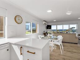 Ocean View Stay in Cabarita Beachfront