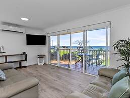 Ocean View Stay in Cabarita Beachfront