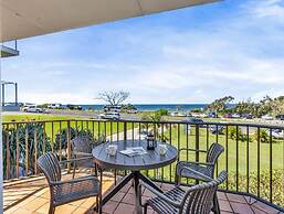 Ocean View Stay in Cabarita Beachfront
