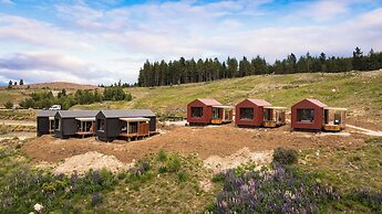 The Huts at Lakes Edge