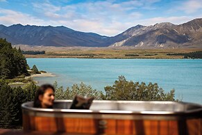 The Huts at Lakes Edge