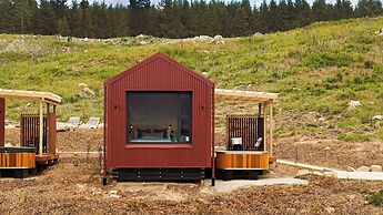 The Huts at Lakes Edge
