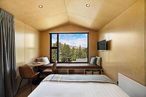 The Huts at Lakes Edge