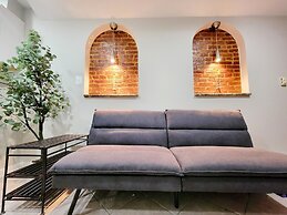 1-BD Home near Stadiums Free Parking