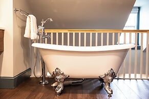 The Gas Lamp Hotel - 3BR Suite -Edison