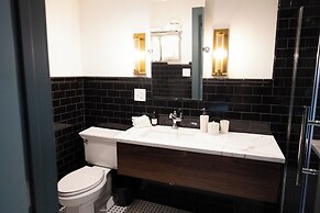 The Gas Lamp Hotel - 3BR Suite -Edison