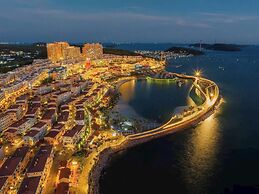 Hillside Apartment In Sunset Town