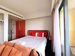 Hillside Apartment In Sunset Town