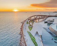 Hillside Apartment In Sunset Town