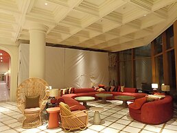 Hillside Apartment In Sunset Town