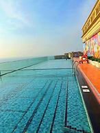 Hillside Apartment In Sunset Town