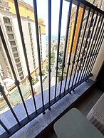 2 Bedrooms Apartment In Sunset Town