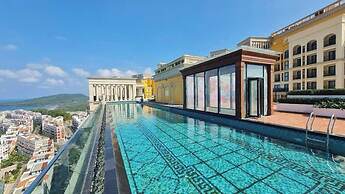 2 Bedrooms Apartment In Sunset Town