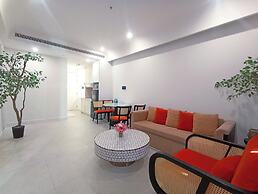 2 Bedrooms Apartment In Sunset Town