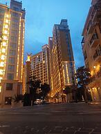 2 Bedrooms Apartment In Sunset Town