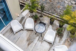 38Pax Flame of the Forest Retreat Villa KL by Verano