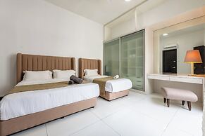 38Pax Flame of the Forest Retreat Villa KL by Verano