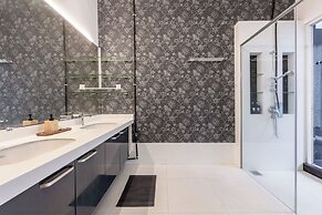 38Pax Flame of the Forest Retreat Villa KL by Verano