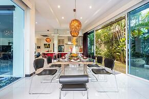 38Pax Flame of the Forest Retreat Villa KL by Verano