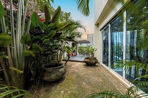 38Pax Flame of the Forest Retreat Villa KL by Verano