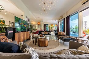 38Pax Flame of the Forest Retreat Villa KL by Verano