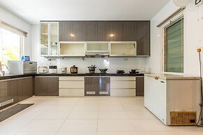 38Pax Flame of the Forest Retreat Villa KL by Verano