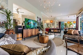 38Pax Flame of the Forest Retreat Villa KL by Verano