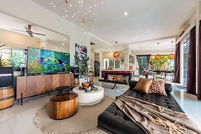 38Pax Flame of the Forest Retreat Villa KL by Verano