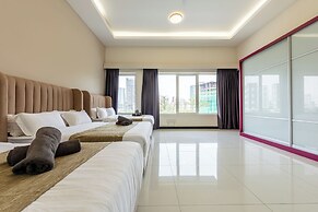 38Pax Flame of the Forest Retreat Villa KL by Verano