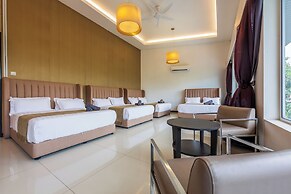 38Pax Flame of the Forest Retreat Villa KL by Verano