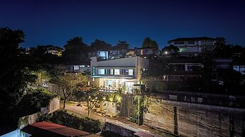 38Pax Flame of the Forest Retreat Villa KL by Verano