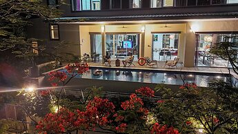 38Pax Flame of the Forest Retreat Villa KL by Verano