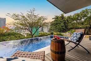 38Pax Flame of the Forest Retreat Villa KL by Verano