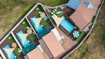 Namhae Elsia Pet Pool Villa Pension