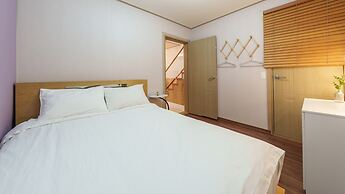 Namhae Elsia Pet Pool Villa Pension