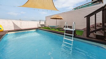Namhae Elsia Pet Pool Villa Pension