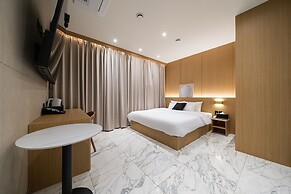 Incheon Brown-Dot Hotel