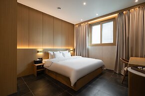 Incheon Brown-Dot Hotel