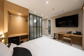 Incheon Brown-Dot Hotel