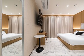 Incheon Brown-Dot Hotel