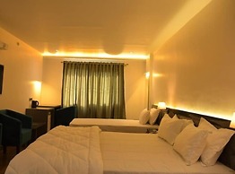 Hotel Golden Leaf