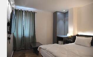 Hotel Golden Leaf